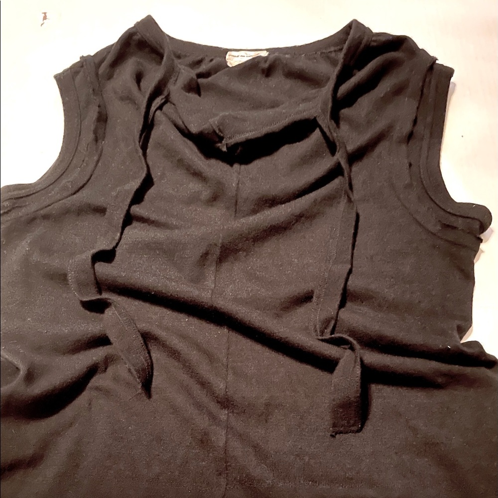 Vintage Comme De Garçons Sleeveless Sweater⚜️⚜️⚜️